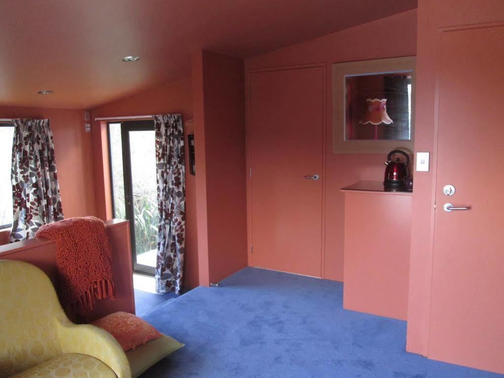 The Lighthouse Lookout Bed & Breakfast Tutukaka Exterior foto