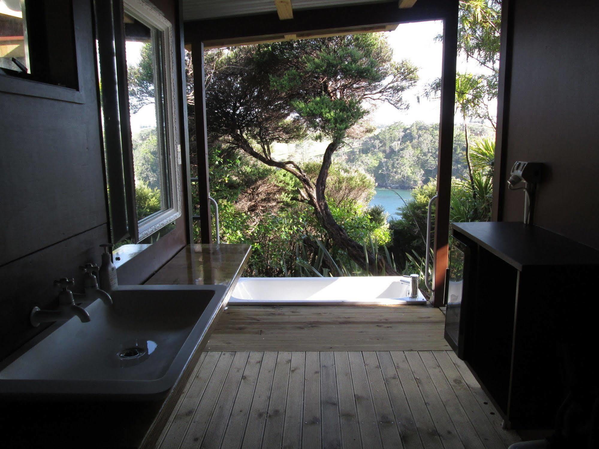 The Lighthouse Lookout Bed & Breakfast Tutukaka Exterior foto
