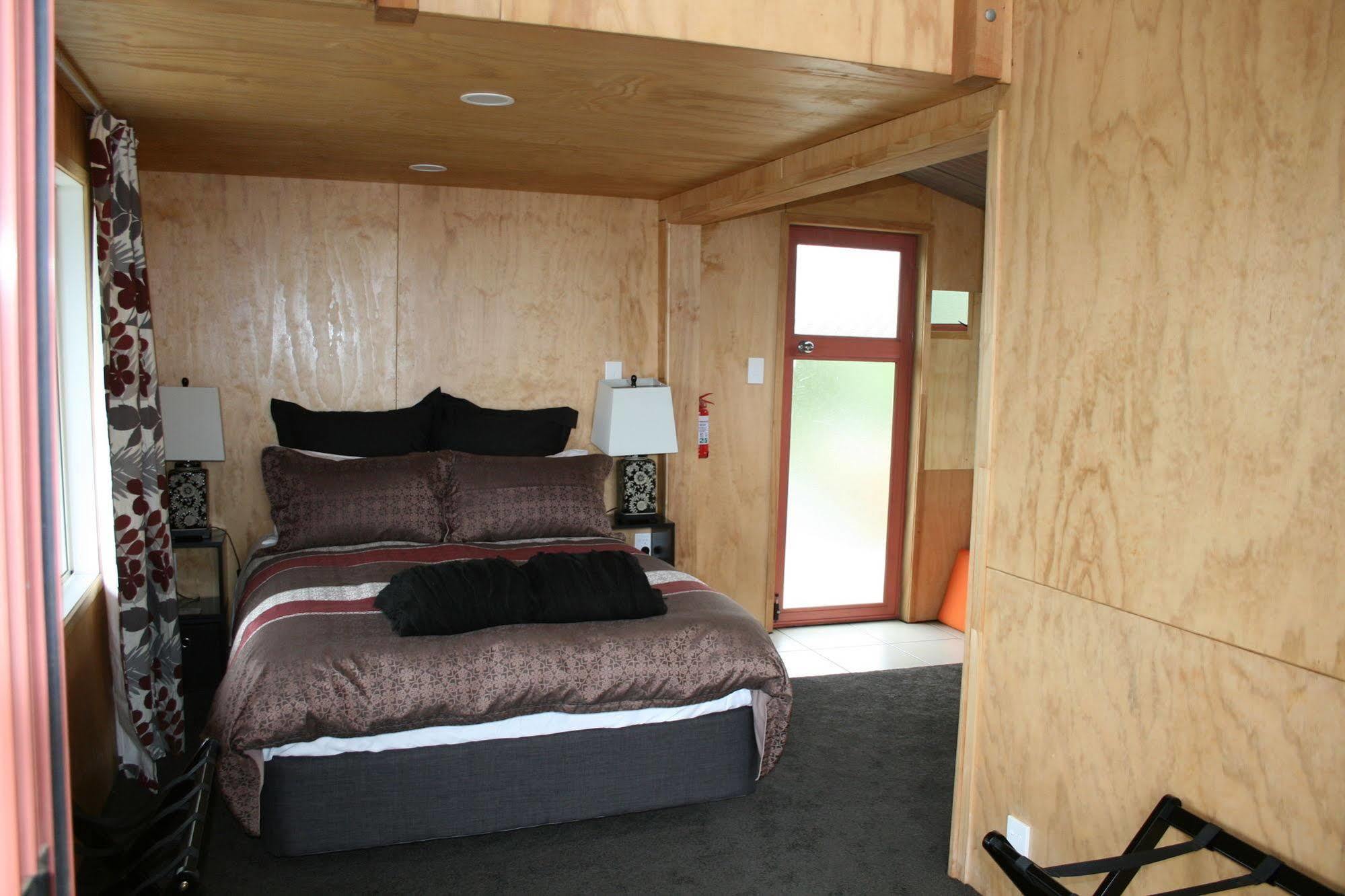 The Lighthouse Lookout Bed & Breakfast Tutukaka Exterior foto